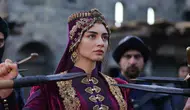 Özge Törer Netflix yapımı Eve Giden Yol dizisiyle ekrana dönüyor