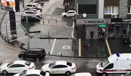 Gaziantep’te kilitlenen trafiği otobüs şoförü çözdü