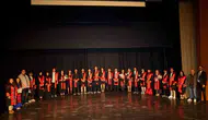 Taşköprülü gençler diplomalarını alıp keplerini havaya fırlattı