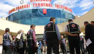 Bayram yolculuğu öncesi Diyarbakır otogarında etiket operasyonu