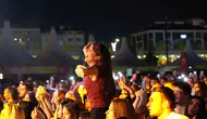 Gökhan Türkmen İzmitli gençleri şarkılarıyla coşturdu