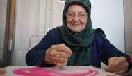 82 yaşındaki Güliye teyze sanatla ikinci baharını yaşıyor