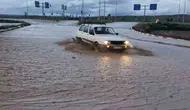 Çorum Alaca’da sağanak yağış hayatı felç etti