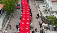 Avanos sokakları 135 metrelik dev Türk bayrağıyla kırmızı beyaza büründü