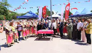 Üniversiteli gençlerin yıl boyu süren sanat mesaisi sergiye dönüştü
