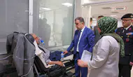 Bayburt Valisi hastanedeki mesaiyi unutmadı