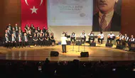 Bursa'da sağlıkçıların türkü gecesi salonu doldurdu
