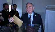 Galatasaray Lisesi'nde sandıklar kuruldu