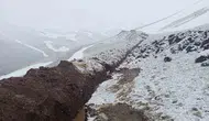 Ağrı'da mevsimler karıştı Mayıs sonunda lapa lapa kar yağdı