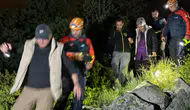 Nevşehirde kayalıklarda yönünü kaybeden kadın kurtarıldı