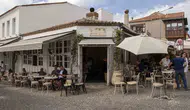 Alaçatı sokakları yeni tasarım kurallarıyla sil baştan düzenleniyor