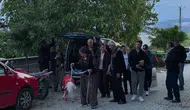 Antalya’da damat adayından nişanlısına geleneksel bayram sürprizi