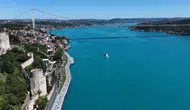 İstanbul Boğazı bayram sabahı turkuaza boyandı
