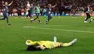 Paris Saint-Germain Avrupa'nın zirvesindeki yerini korudu