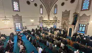 Karapınar halkı bayram sabahı Sultan Selim Camii'nde buluştu