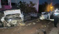 Kahta’da park halindeki araca çarpan otomobilde 4 kişi yaralandı