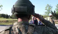 Bakan Güler hudut hattında bayram mesaisinde