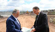 Talas Belediye Başkanı Başakpınar mahallesinde saha mesaisine çıktı