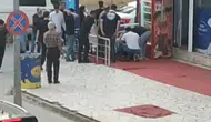 Batman'da caddede yürüyen kişiye maskeli saldırgan kurşun yağdırdı