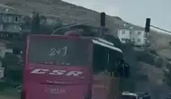 Hatay trafiğinde dehşet anları Otobüs şoförü herkesi tehlikeye attı