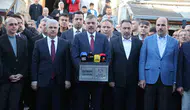 Bakan Çiftçi bayram namazını baba ocağı Konya’da eda etti