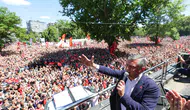 Özgür Özel'den parti yönetimine erken kurultay çağrısı