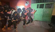 Adana merkezli terör operasyonunda 16 şüpheli yakalandı