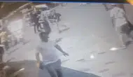 Taksim Meydanı’nda kazmalı saldırı paniği