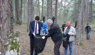 Dumlupınar ormanlarında temizlik seferberliği yapıldı
