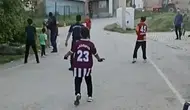 Elazığ’da jandarma ve çocuklar futbol sahasında buluştu
