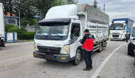 Afyonkarahisar yollarında kurbanlık hayvan trafiği denetimi