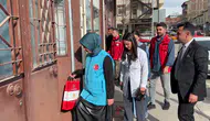 Mürvet Nineyi evinde ziyaret eden ekipler yüzünü güldürdü
