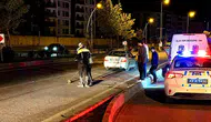 Malatya’da yolun karşısına geçmek isteyen yaya iki aracın altında kaldı