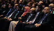Bakü’de şehirlerin geleceği konuşuluyor
