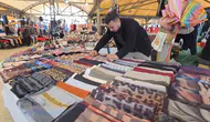 Kütahya bayram alışverişi için pazara akın etti