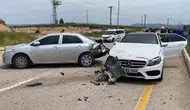 Elazığ’da kavşak kazası Dört yaralı arasında hamile bir kadın var