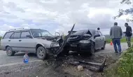 Çorum’daki kavşakta otomobiller çarpıştı 3 yaralı
