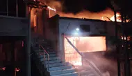 Korgan Yaylası'nda gece çıkan yangın üç evi küle çevirdi