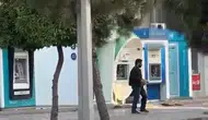 Adana'da öfkesini ATM'den çıkardı