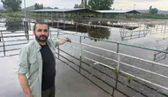 Tokat Turhal’da Yeşilırmak taştı hayvan pazarı sulara gömüldü