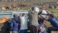 Siverek yolunda direksiyon hakimiyetini kaybeden sürücü şarampole uçtu