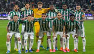İlhan Palut Konyaspor'u küme düşme hattından zirveye taşıdı