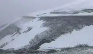 Mayıs ortasında Anzer Yaylası beyaz örtüyle kaplandı