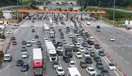 Dokuz günlük bayram yolculuğu Bursa gişelerinde trafiği kilitledi