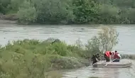 Tokat Erbaa'da çaya düşen gençlerden ikisi hala aranıyor