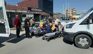 Düzce Çoban Kavşağı’nda minibüs ve motosiklet çarpıştı