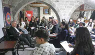 Melikgazi Belediyesi gençlere yeni sosyal alanlar ve eğitim fırsatları sunuyor