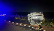 Çorlu’da sürücünün kontrolünü kaybettiği otomobil menfeze çarparak takla attı