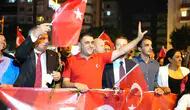 Çukurova 19 Mayıs coşkusunu meşaleler ve Simge konseriyle kutluyor