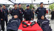 Sivas’ta askerlik heyecanına soğuk havada duygu dolu destek